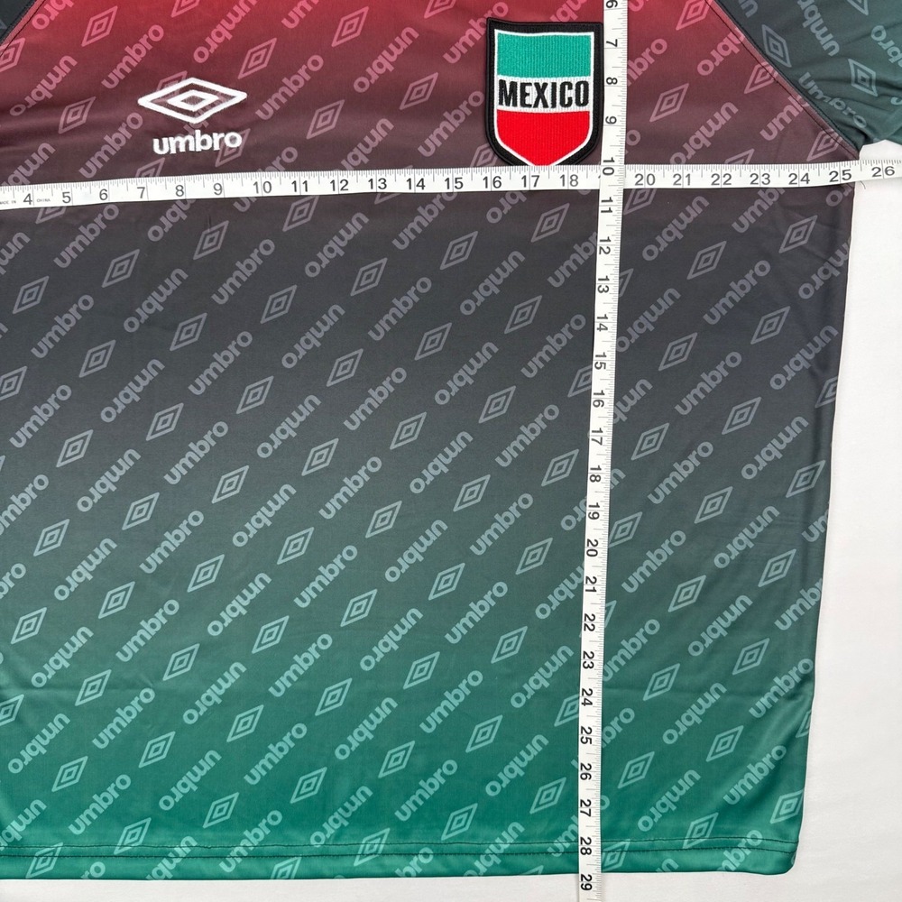 Umbro Mexico Soccer Mens M/L Oversized Red Green Black Gradient‎ Logo Print NWT - Picture 5 of 5